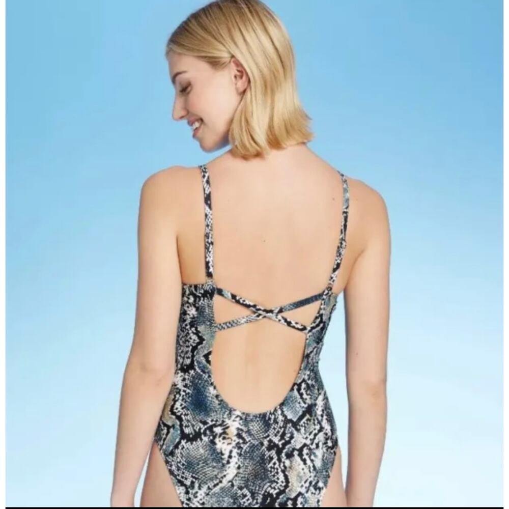SHADE & SHORE ONE PIECE SWIMSUIT SIZE SMALL - Picture 2 of 8